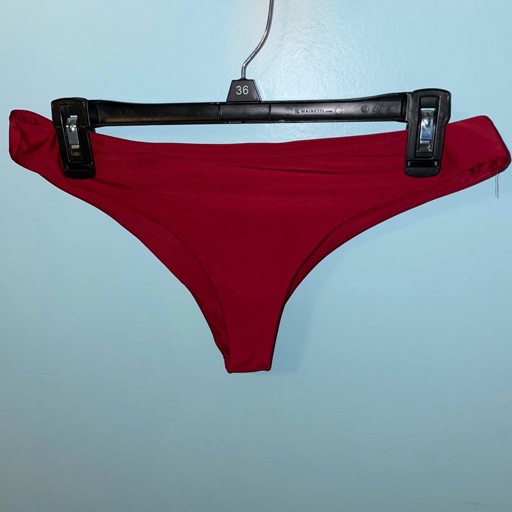 💙 Romwe- Maroon/Red Bathing Suit Bottoms Size Medium
